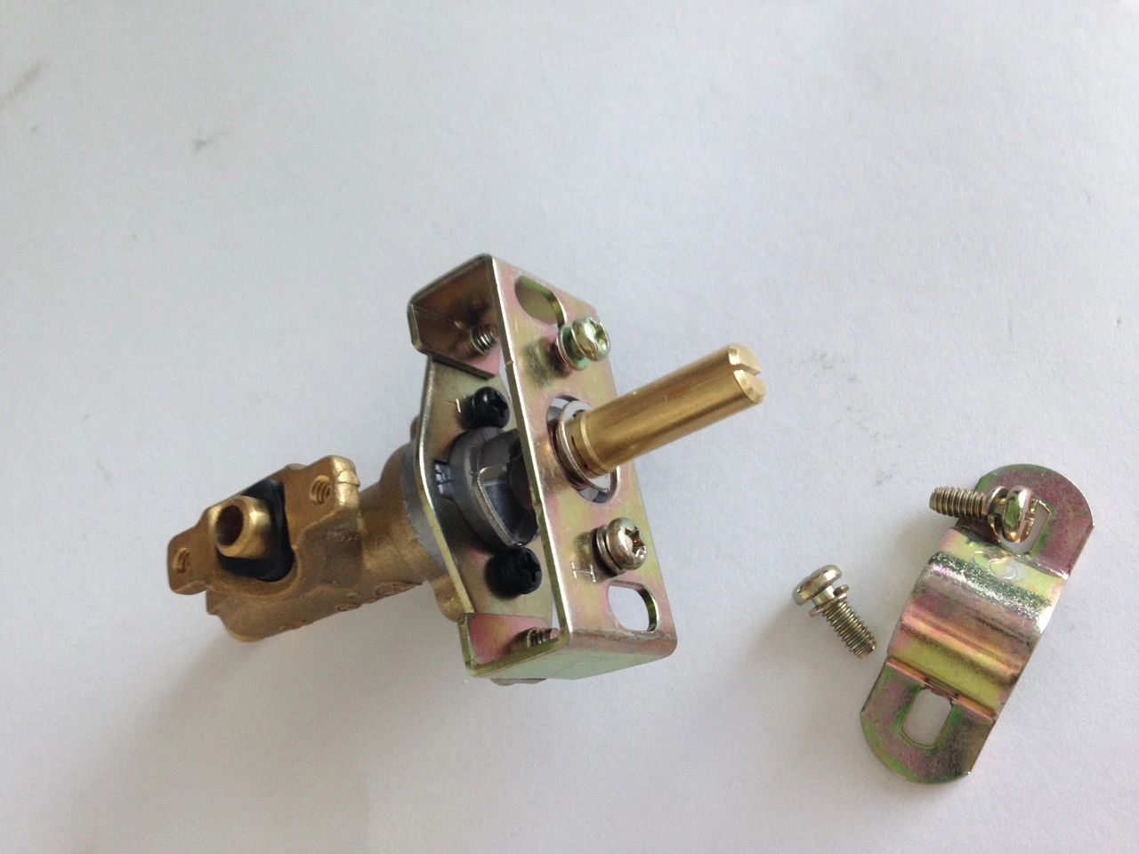 Nexgrill Main Burner Clamp-on Brass Valve Assembly - 30740 2 Nexgrill Main Burner Clamp-on Brass Valve Assembly - 30740 - Image 2