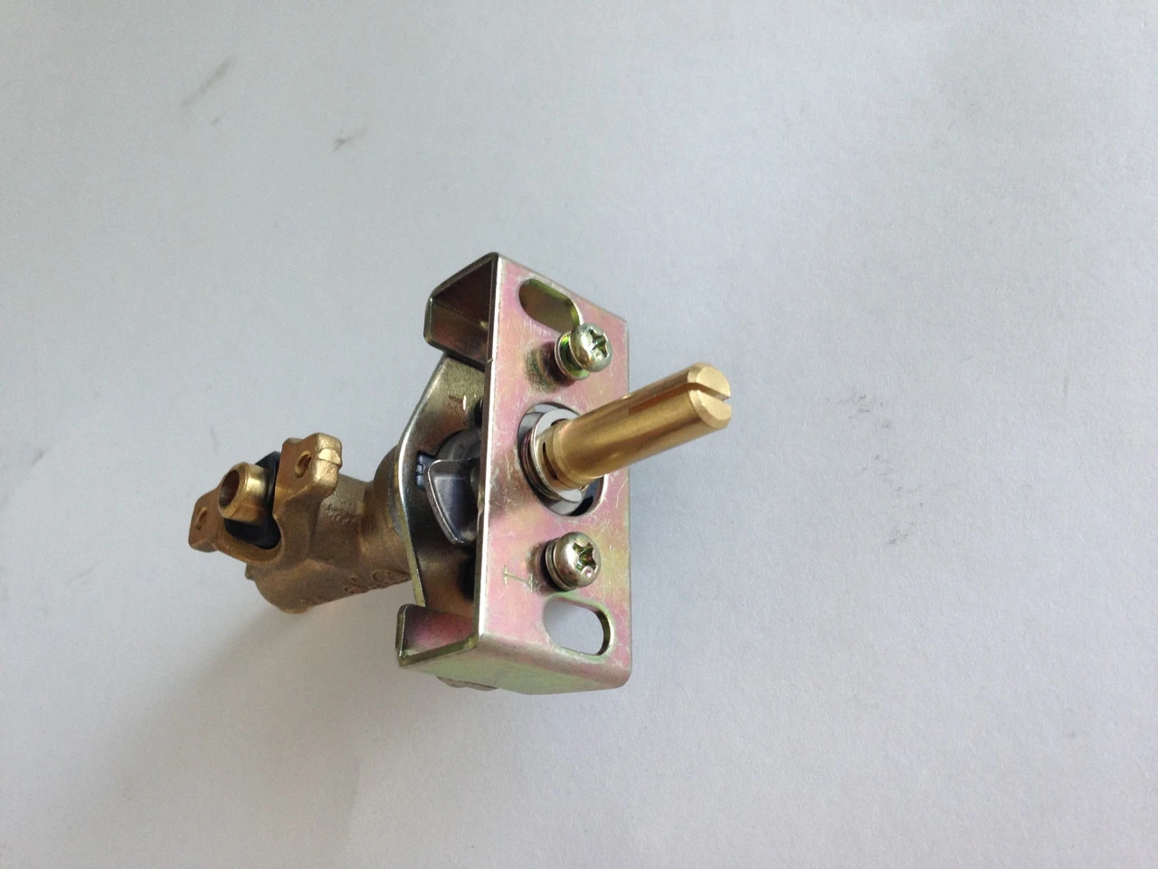 Nexgrill Main Burner Clamp-on Brass Valve Assembly - 30740 3 Nexgrill Main Burner Clamp-on Brass Valve Assembly - 30740 - Image 3